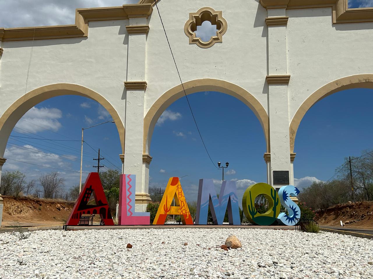 Reciben pequeños ganaderos de Álamos crédito del programa Estratégico de Protección Civil en Materia Hídrica